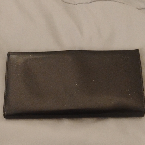 Salvatore Ferragamo Black Leather Wallet with Silver Accent - Picture 3 of 10